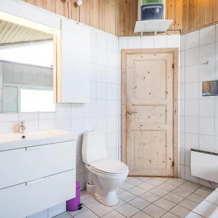 Holiday Henne Cvii Feriehus *