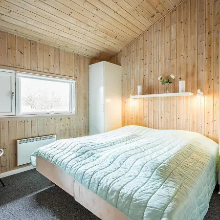 Holiday Henne Cvii Feriehus *
